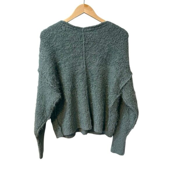 Free People Icing V-Neck Pullover Fuzzy Sweater Size XS in Spring Dust - Picture 2 of 10